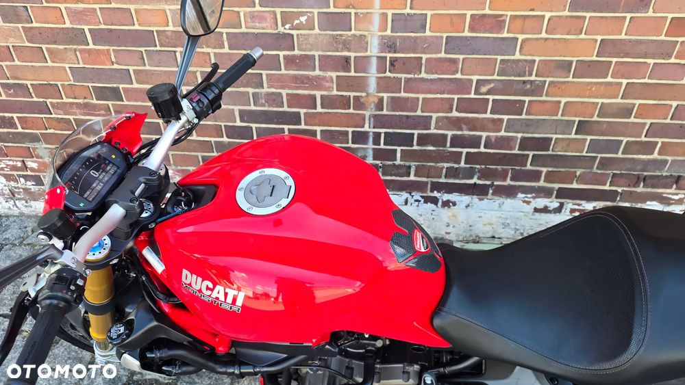 Ducati Monster - 11