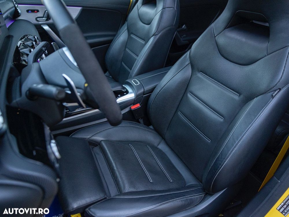 Mercedes-Benz A AMG 35 4Matic AMG Speedshift DCT 7G - 40