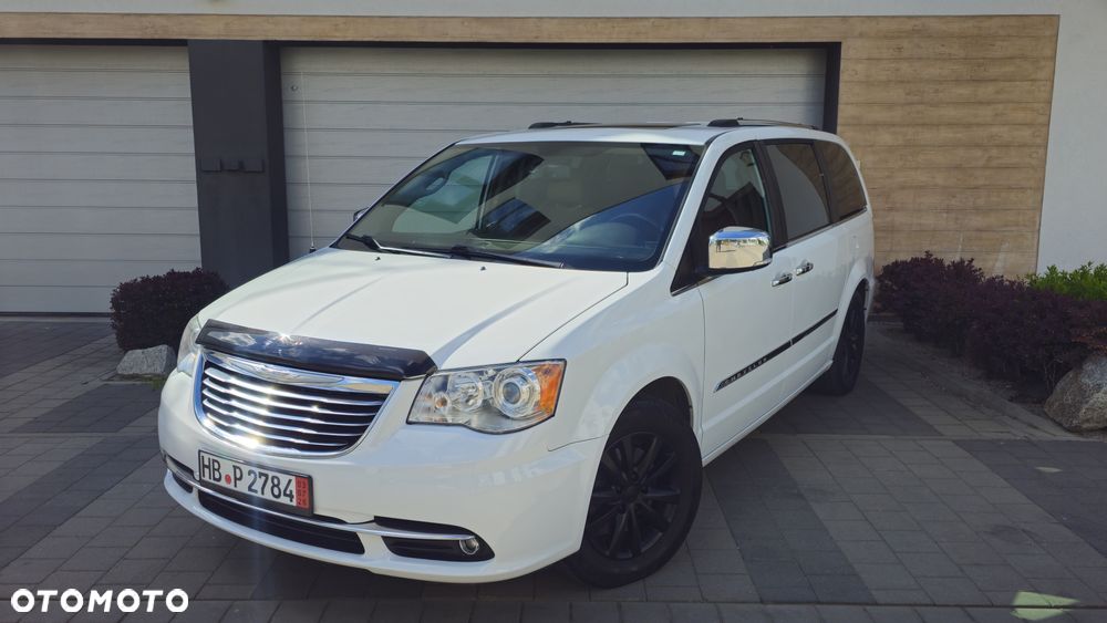 Chrysler Town & Country 3.6 Limited - 6