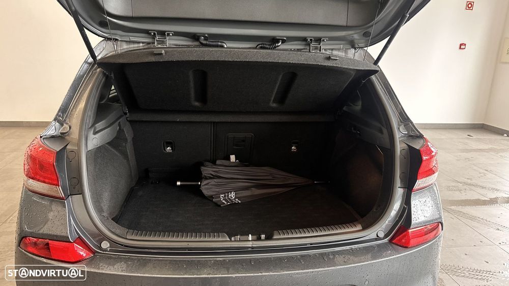 Hyundai i30 1.6 CRDI STyle Plus 7DCT - 8