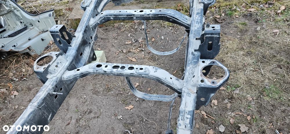 RAM 1500 V 5 2019- 4X4 5.7 HEMI QUAD CAB 1,5 Big Horn Rama samonośna Podwozie Poduszka ramy Osłona zbiornika Obudowa 52029964ac Przewód hamulcowy pompy ABS Instalacja ramy Wiązka kable Ucho Hak przedni Mocowanie 68323651AA 68323650AA - 9