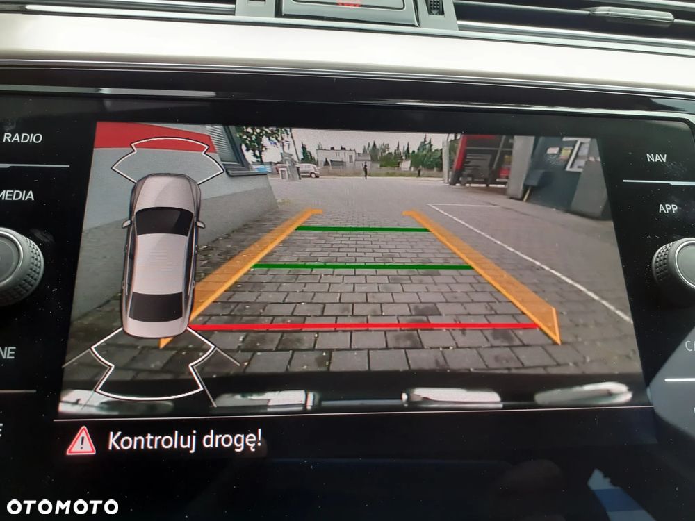 Volkswagen Passat 2.0 TSI Elegance DSG - 17