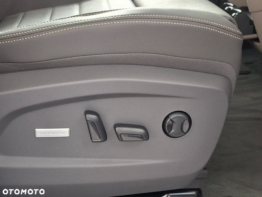 Volkswagen Multivan 2.0 TSI L2 Style DSG - 31