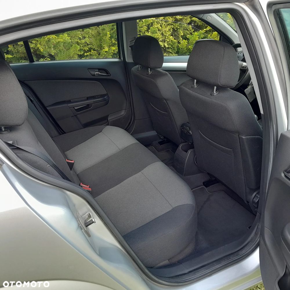 Opel Astra III 1.6 Enjoy - 13