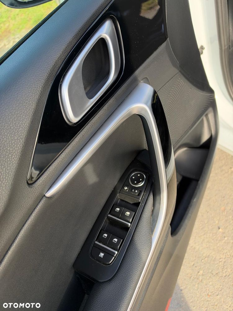 Kia Ceed 1.5 T-GDI L - 17