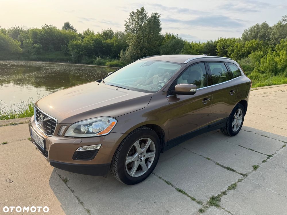 Volvo XC 60 2.4D AWD Momentum - 2