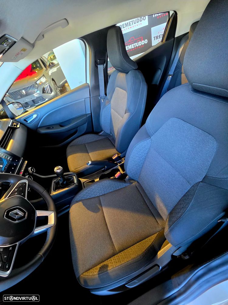 Renault Clio TCe 90 BUSINESS EDITION - 24