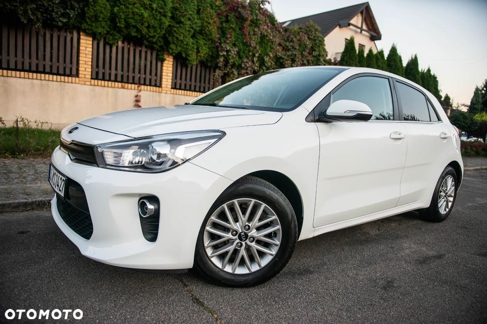 Kia Rio 1.2 Business Line Plus - 1
