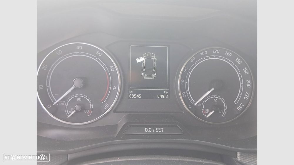 Skoda Kamiq 1.0 TSI Ambition DSG - 14