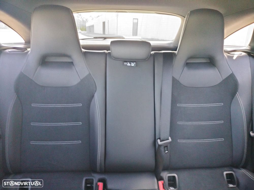 Mercedes-Benz CLA 250 e Shooting Brake AMG Line - 7