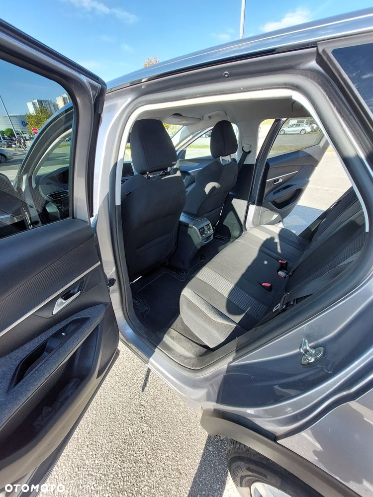 Peugeot 3008 1.6 BlueHDi Allure S&S - 9