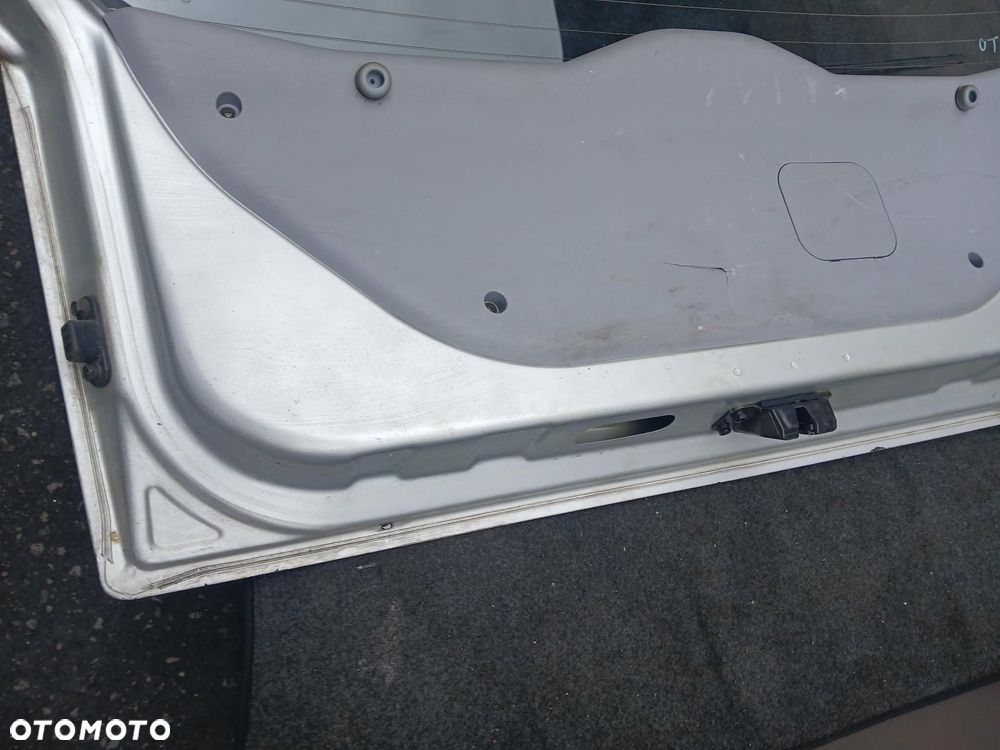 Kia Picanto klapa bagażnika - 7