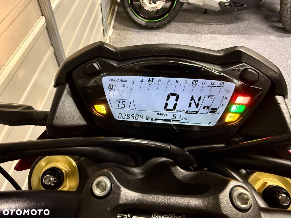 Suzuki GSX - 10