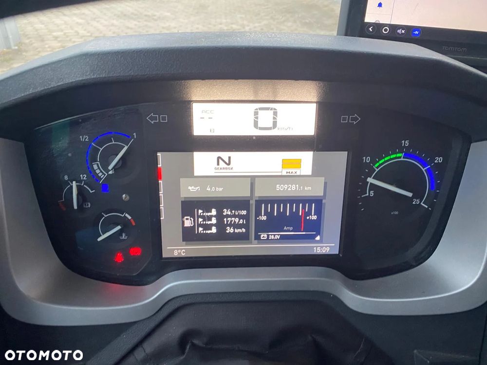 Renault T520 High Cab (Standard) - 25