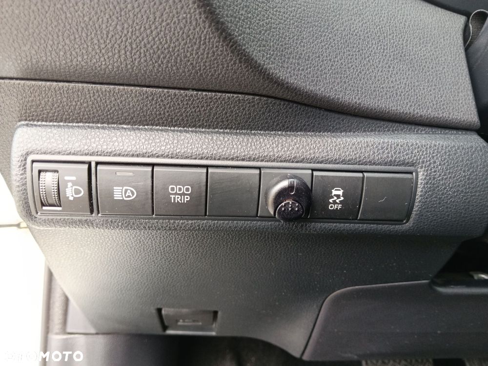 Toyota Corolla 1.8 Hybrid Comfort - 16