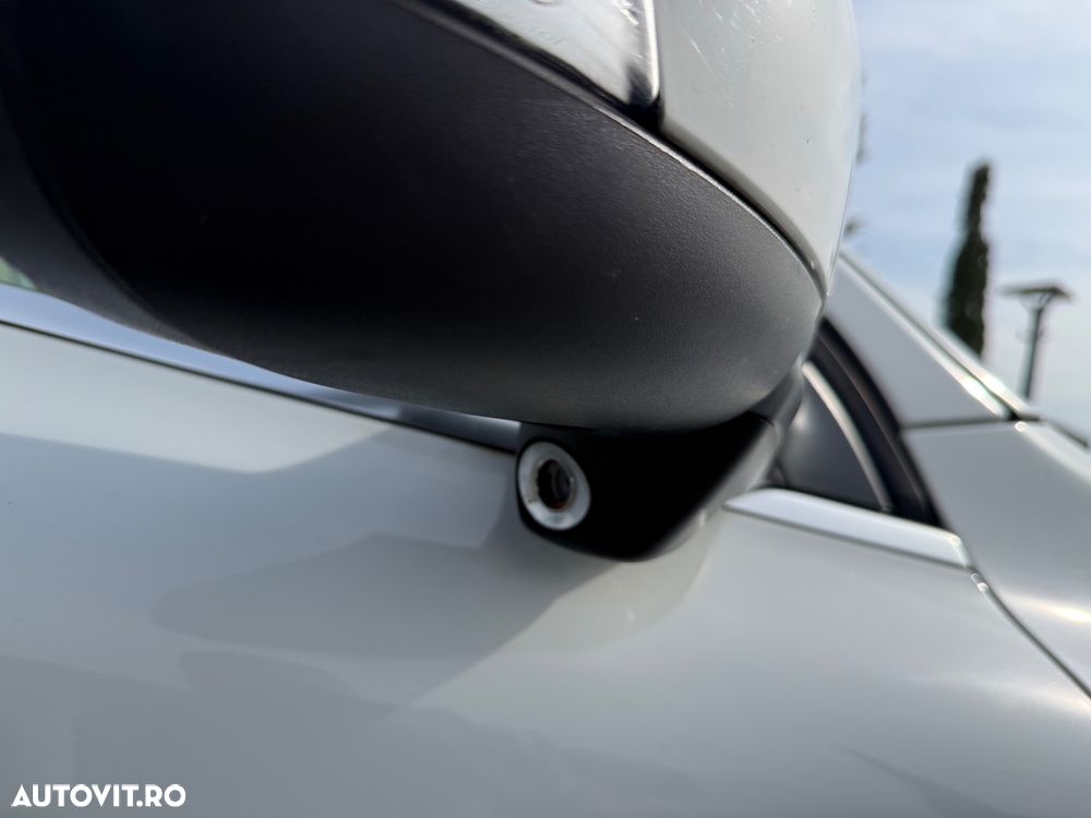 Volvo XC 60 D4AWD Kinetic - 19