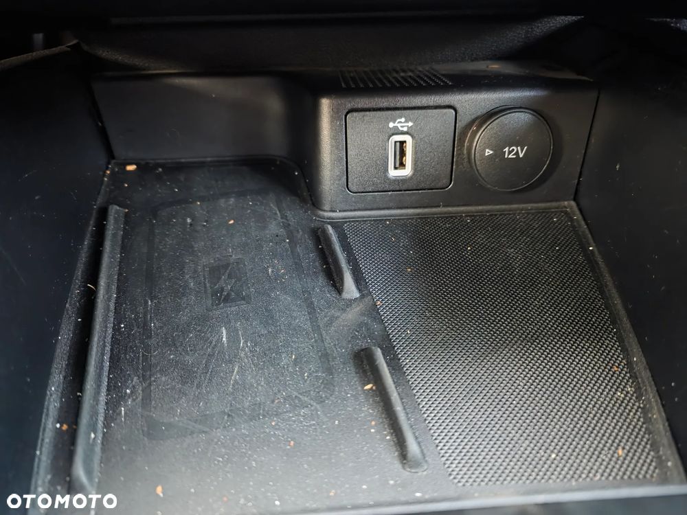 Ford Focus 1.0 EcoBoost Hybrid ACTIVE X - 21