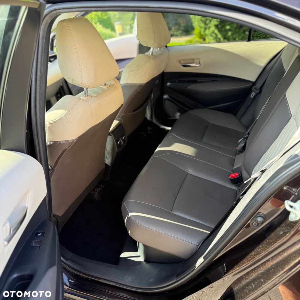 Toyota Corolla 1.8 Hybrid Executive - 19