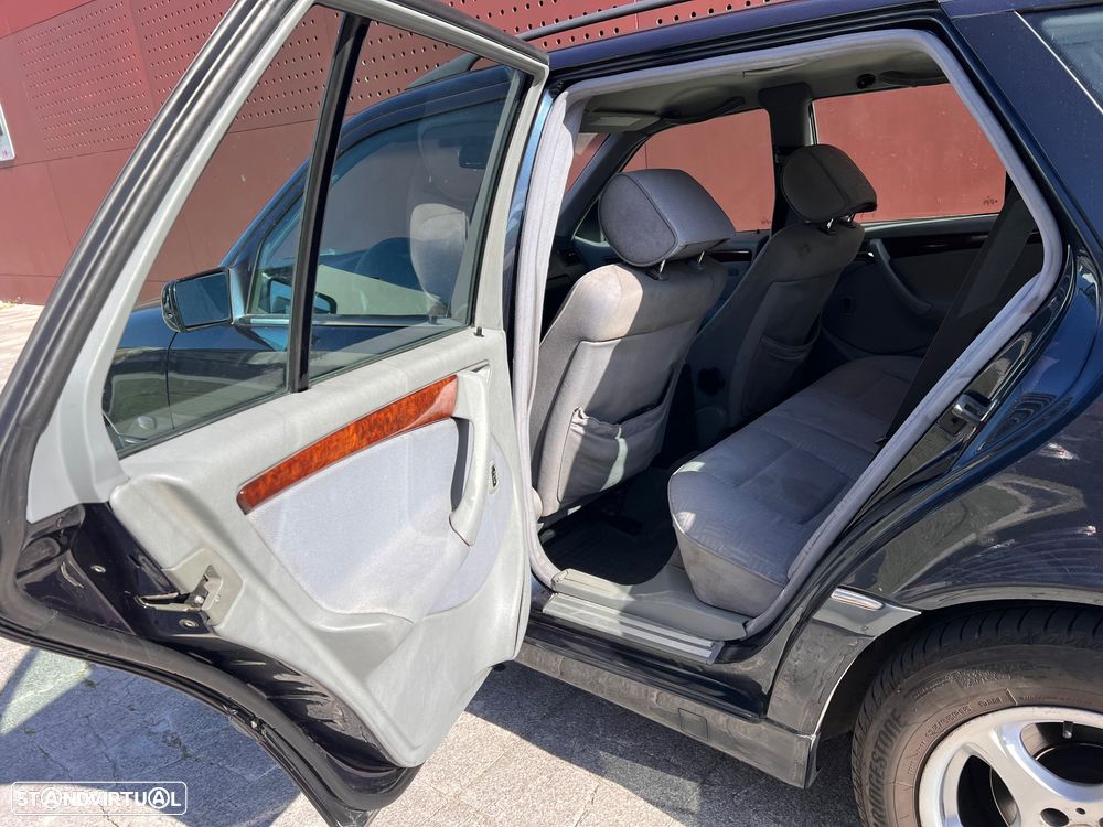 Mercedes-Benz C 220 - 11