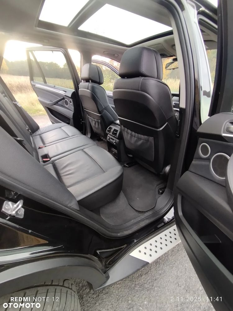 BMW X5 5.0i xDrive - 9