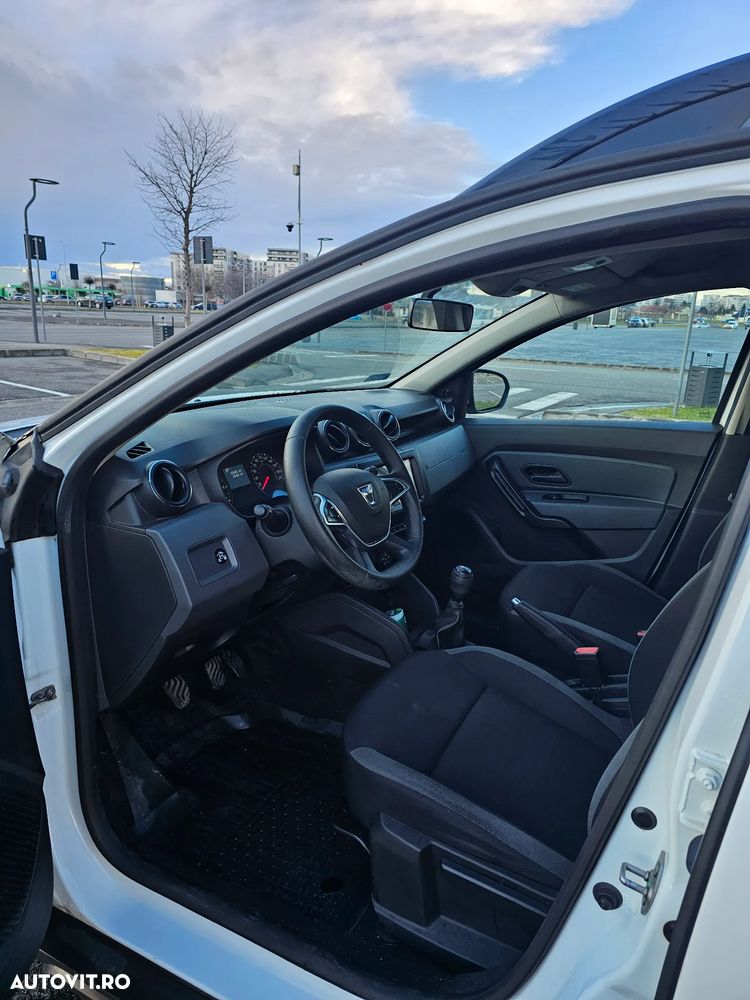 Dacia Duster TCe 90 Essential - 9