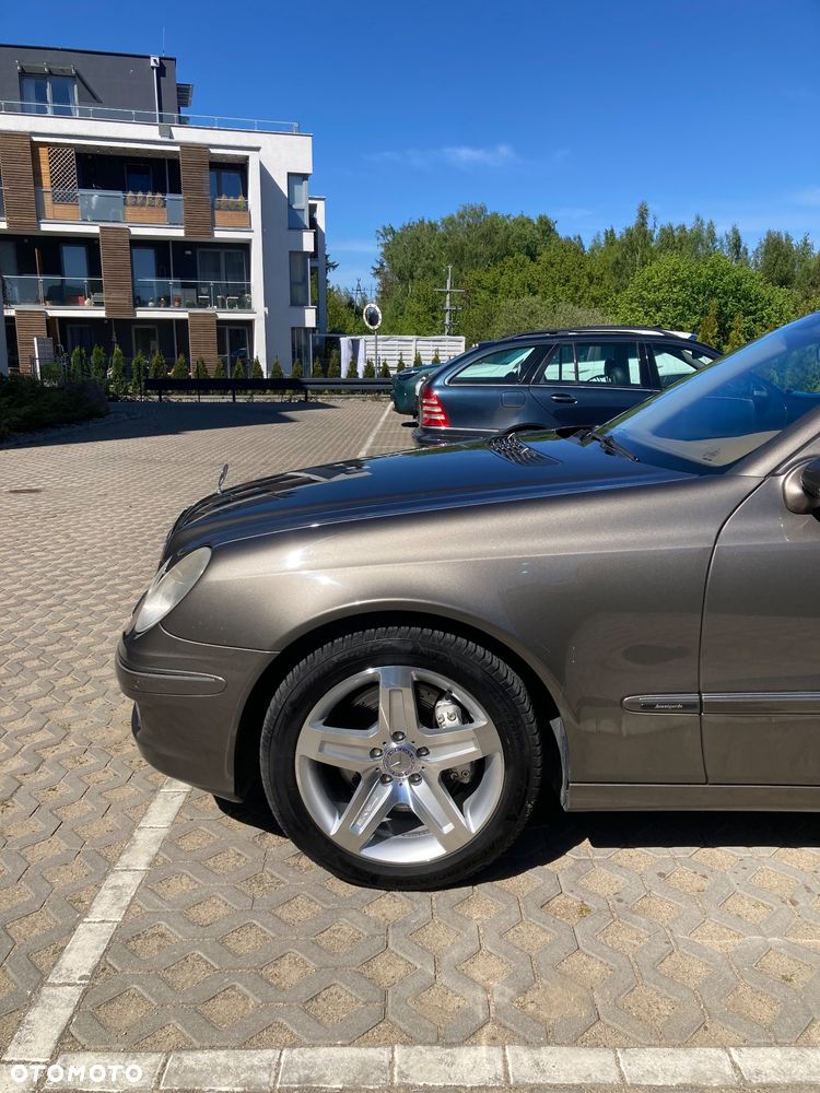 Mercedes-Benz Klasa E - 17