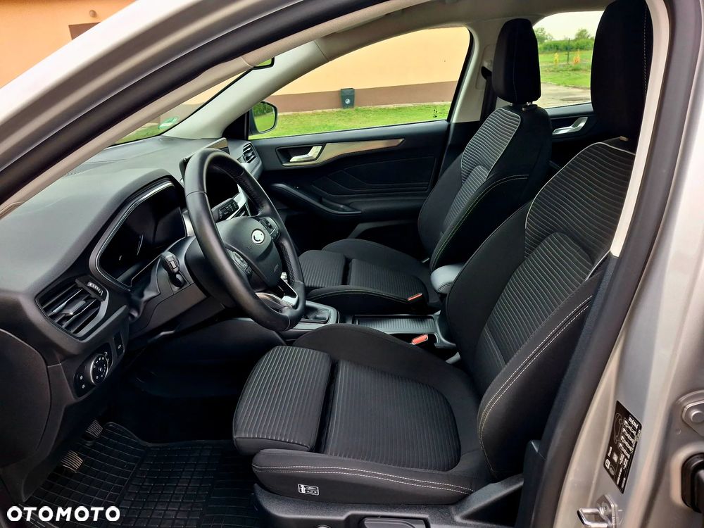 Ford Focus 1.5 EcoBlue STart-Stopp-System TITANIUM - 25