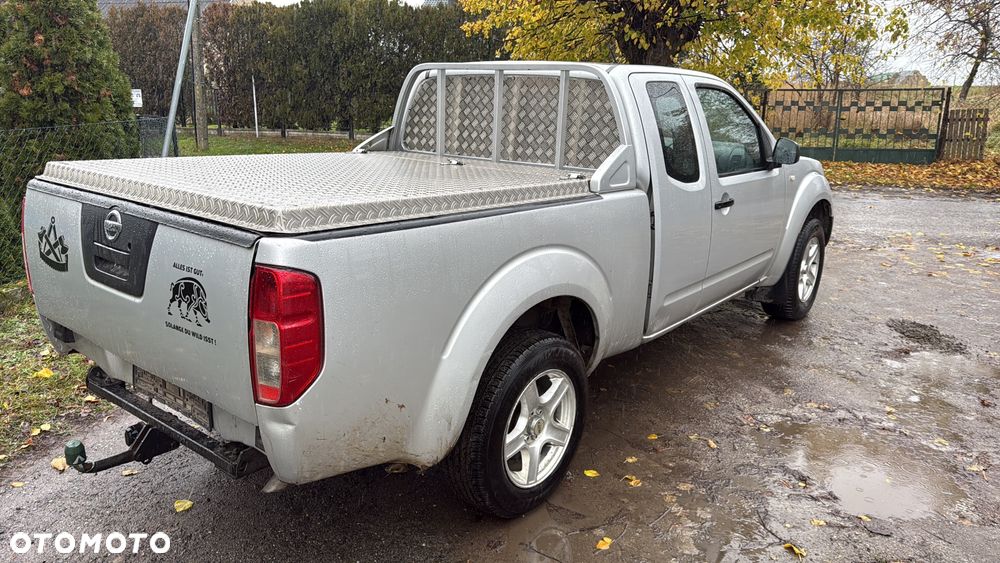 Nissan Navara 2.5 D FE - 8
