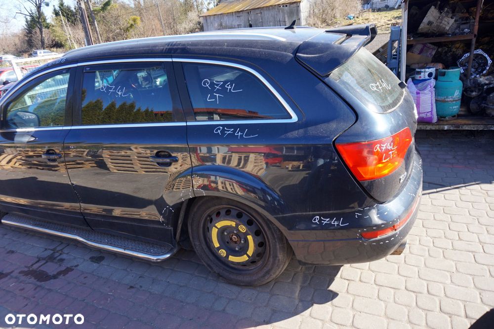 ĆWIARTKA BŁOTNIK TYLNY LEWY Q7 LZ5Q 4L LIFT  AUDI 2009-2015 - 3