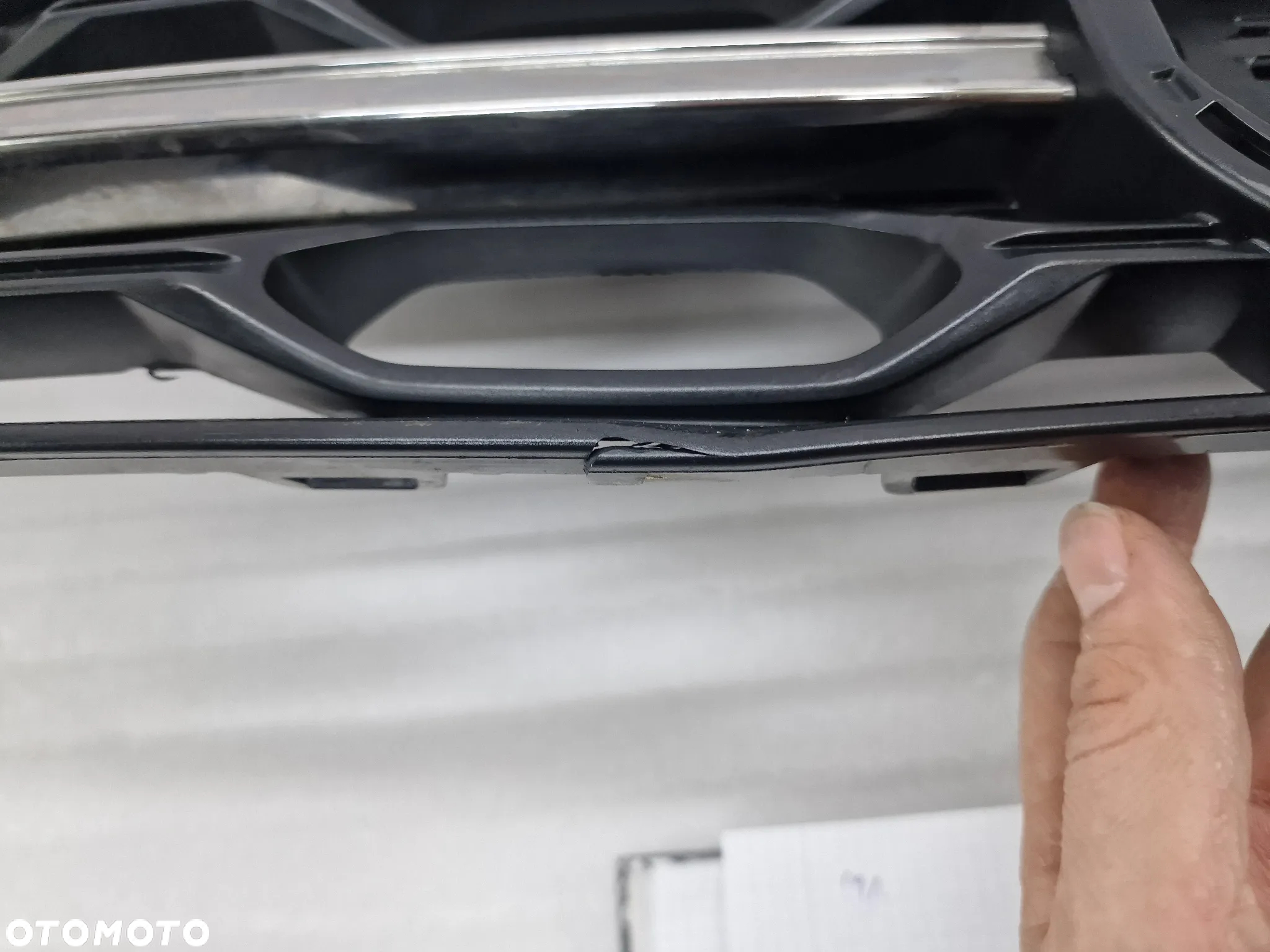 VW T-ROC 2GA LIFT R-LINE 20- ATRAPA / GRILL PRZEDNI PRZÓD , NR 2GA853653H , NR AUKCJI GL71 - 16