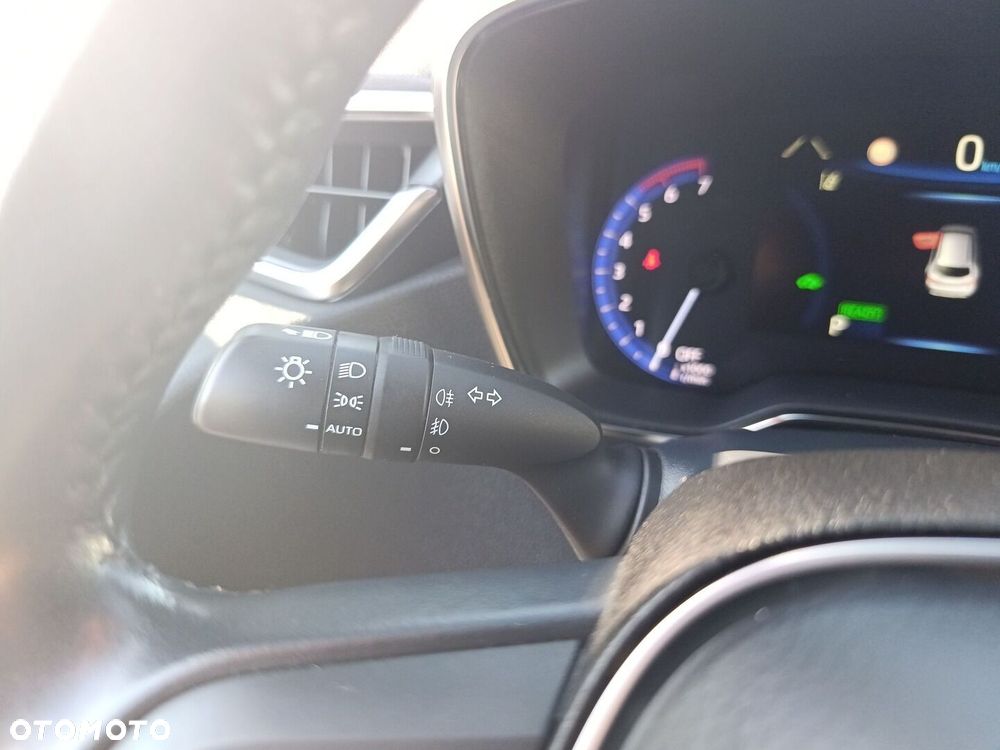 Toyota Corolla 1.8 Hybrid Comfort - 34