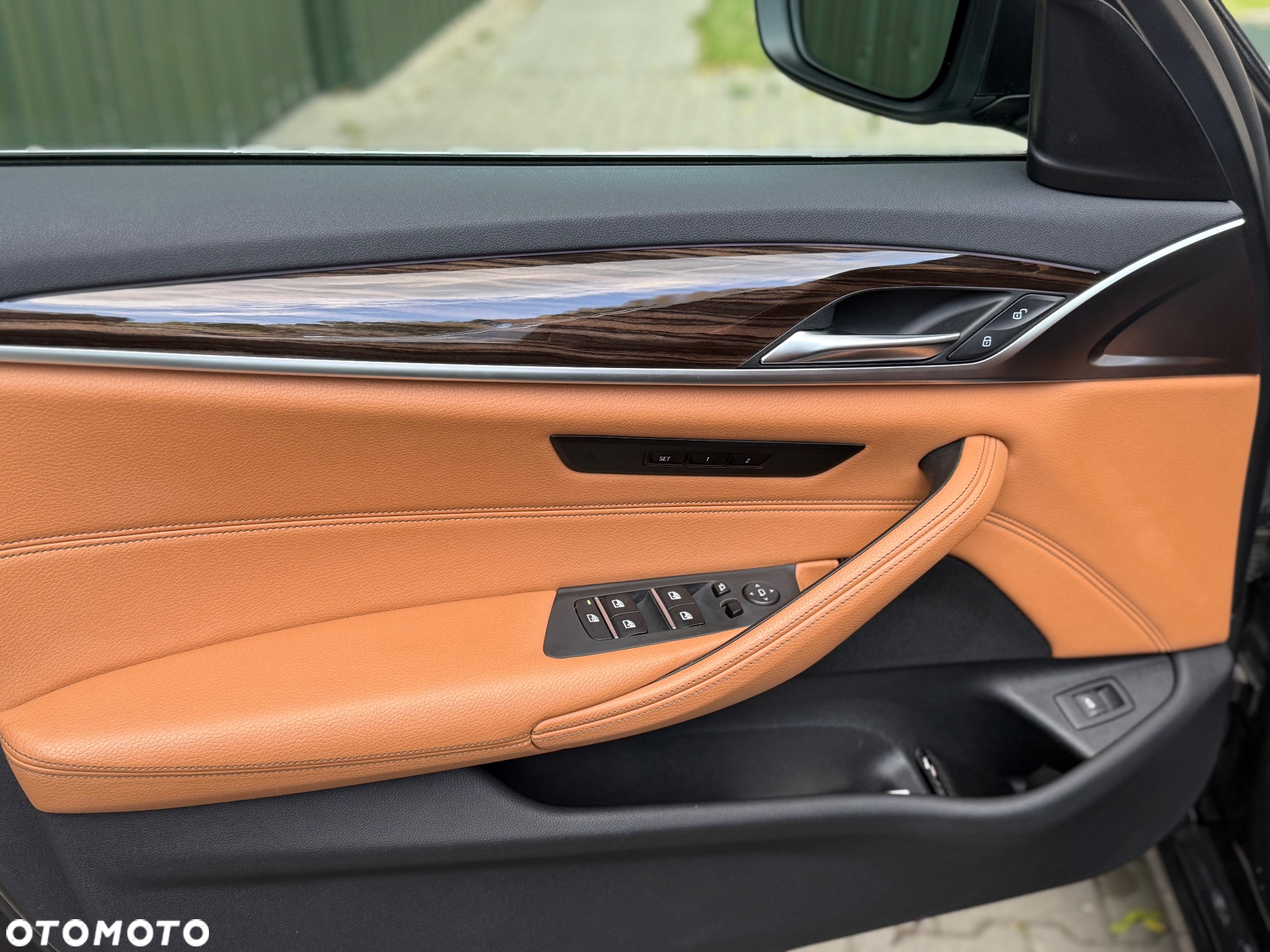 BMW Seria 5 520d - 25