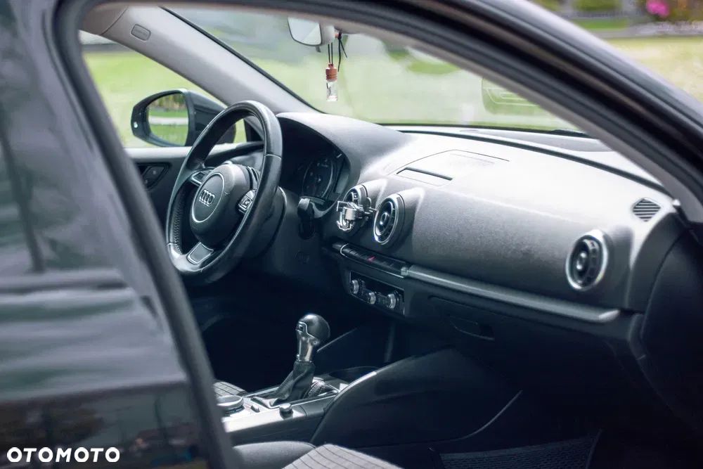 Audi A3 Sportback - 4