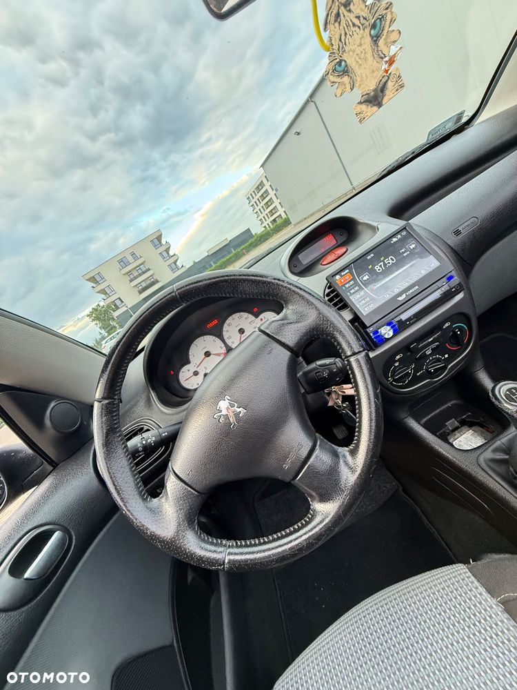 Peugeot 206 CC 1.6 Euro3 - 11