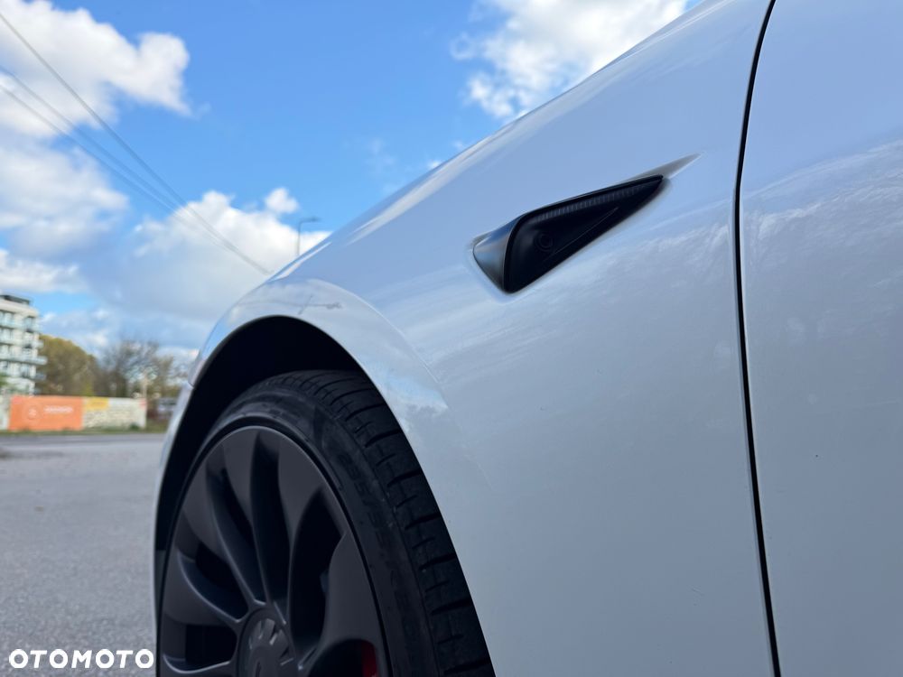Tesla Model 3 Performance AWD - 8