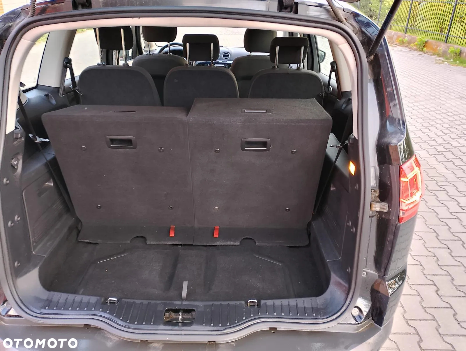 Ford S-Max 2.0 TDCi DPF Ambiente - 29