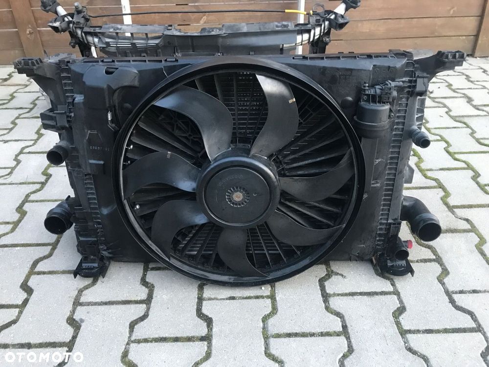 MERCEDES 246 cla 176 gla komplet chlodnic chlodnica wentylator - 1