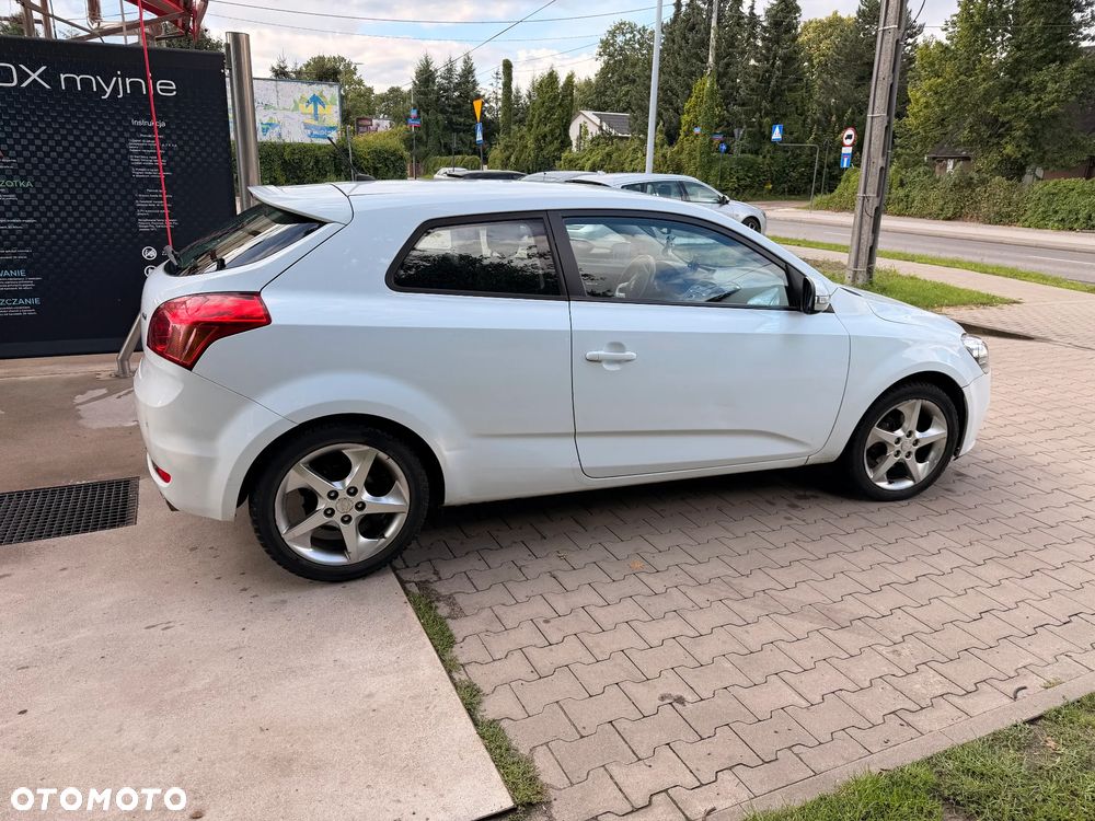 Kia Ceed - 6