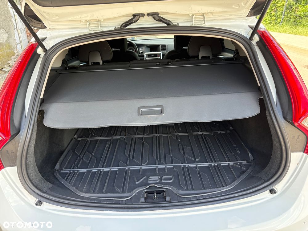Volvo V60 T4 Geartronic Powershift Momentum - 22