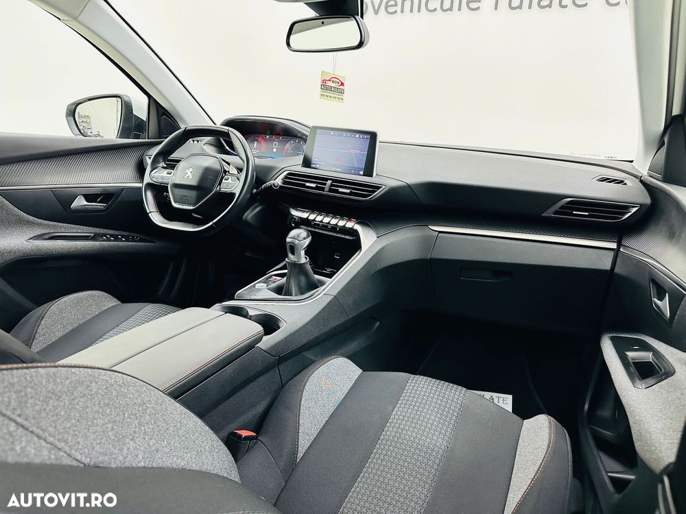 Peugeot 3008 - 11