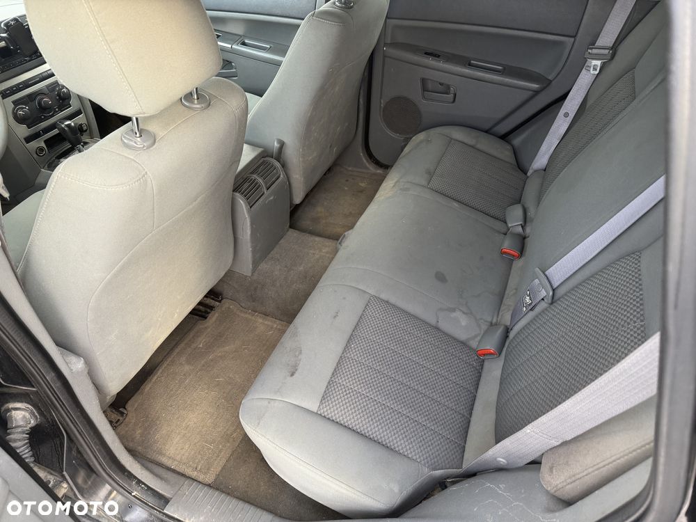 Jeep Grand Cherokee - 10