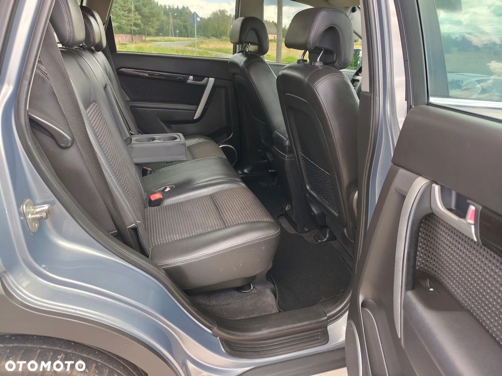 Chevrolet Captiva - 10