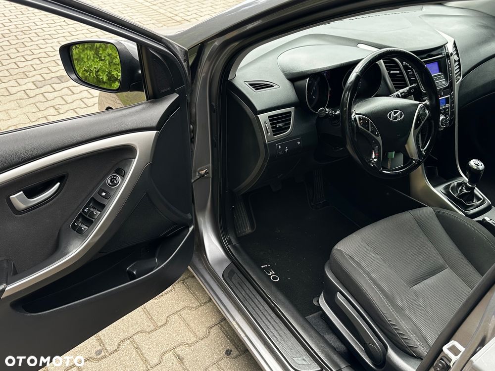 Hyundai i30 i30cw 1.4 CRDi Advantage - 32