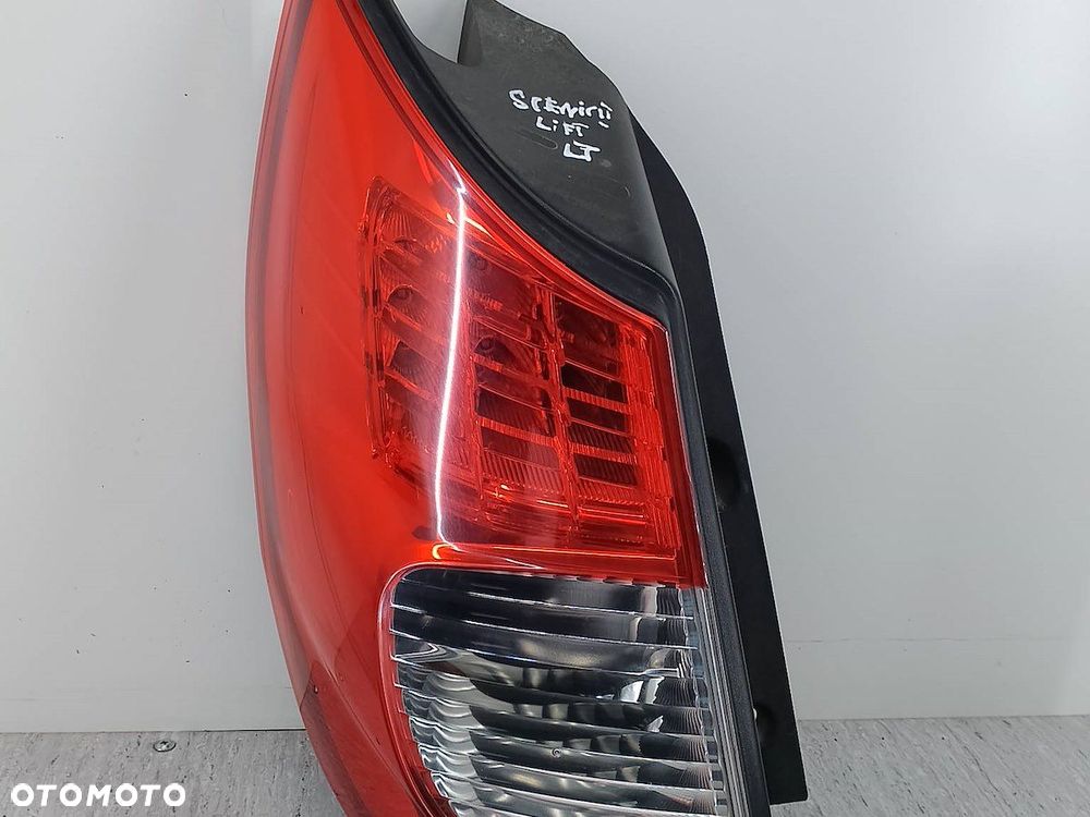 LAMPA TYLNA LEWA RENAULT GRAND SCENIC II 8200474328-B - 1