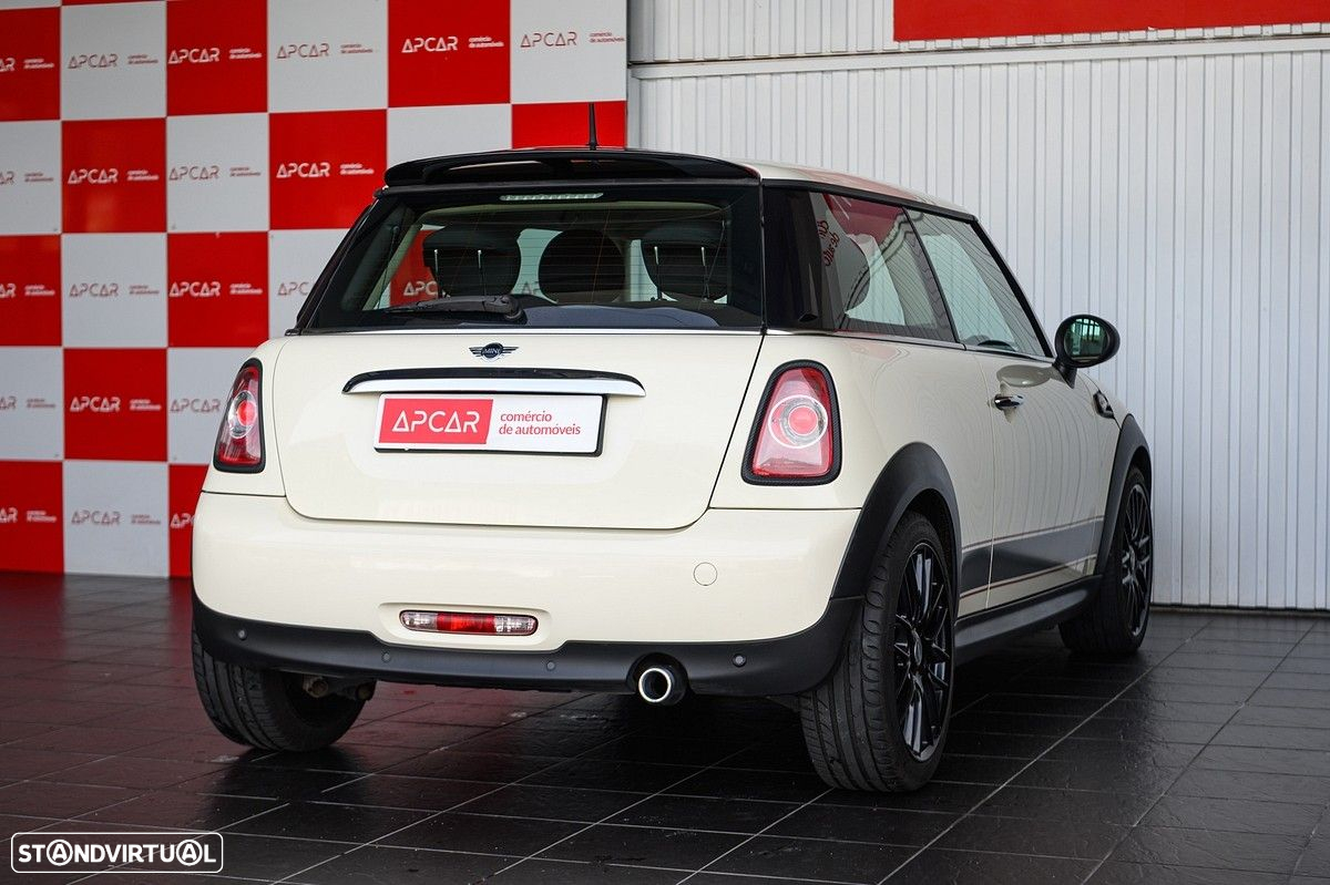 MINI 3 Portas Cooper D - 14