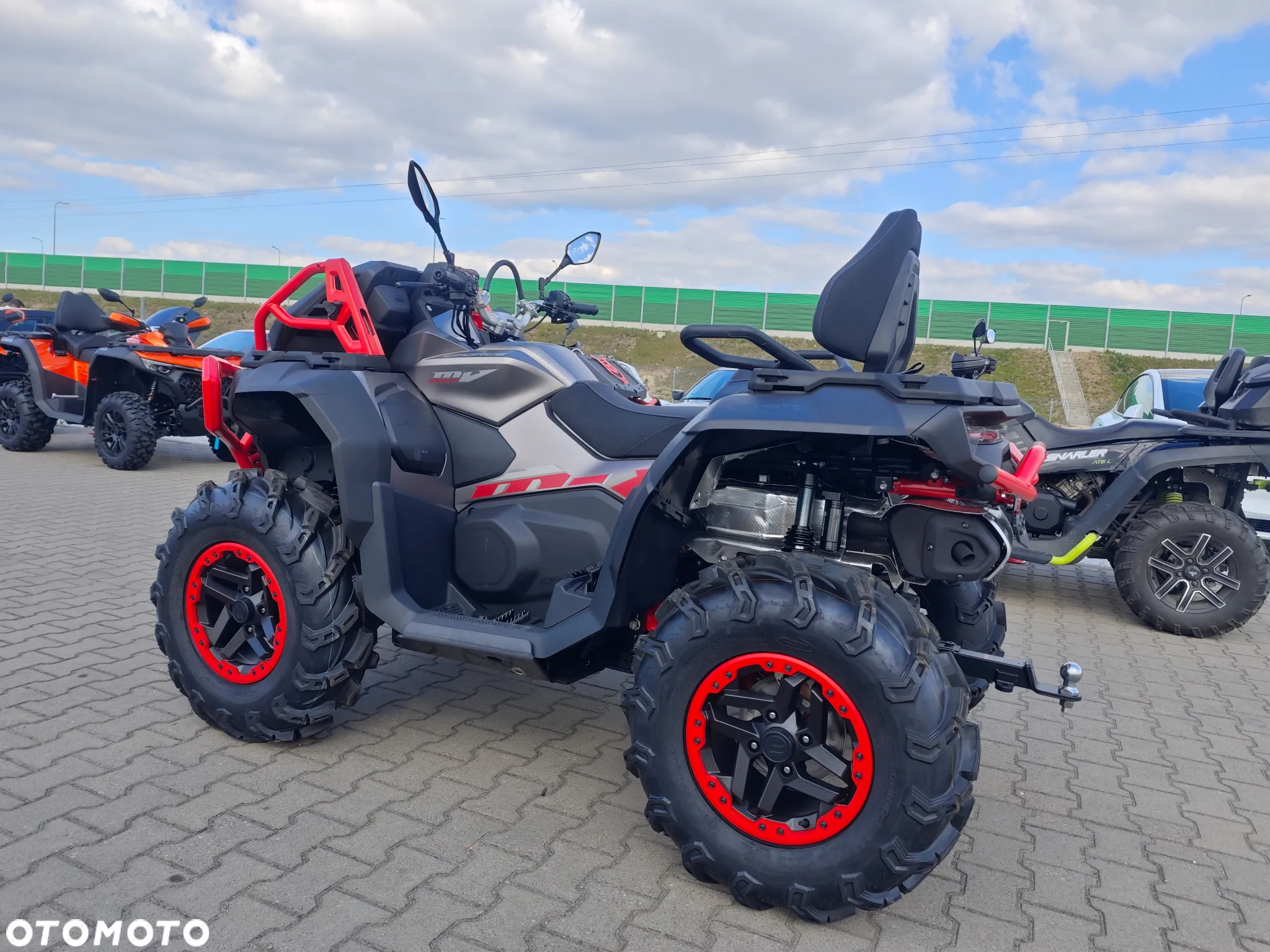 CFMoto CForce - 11