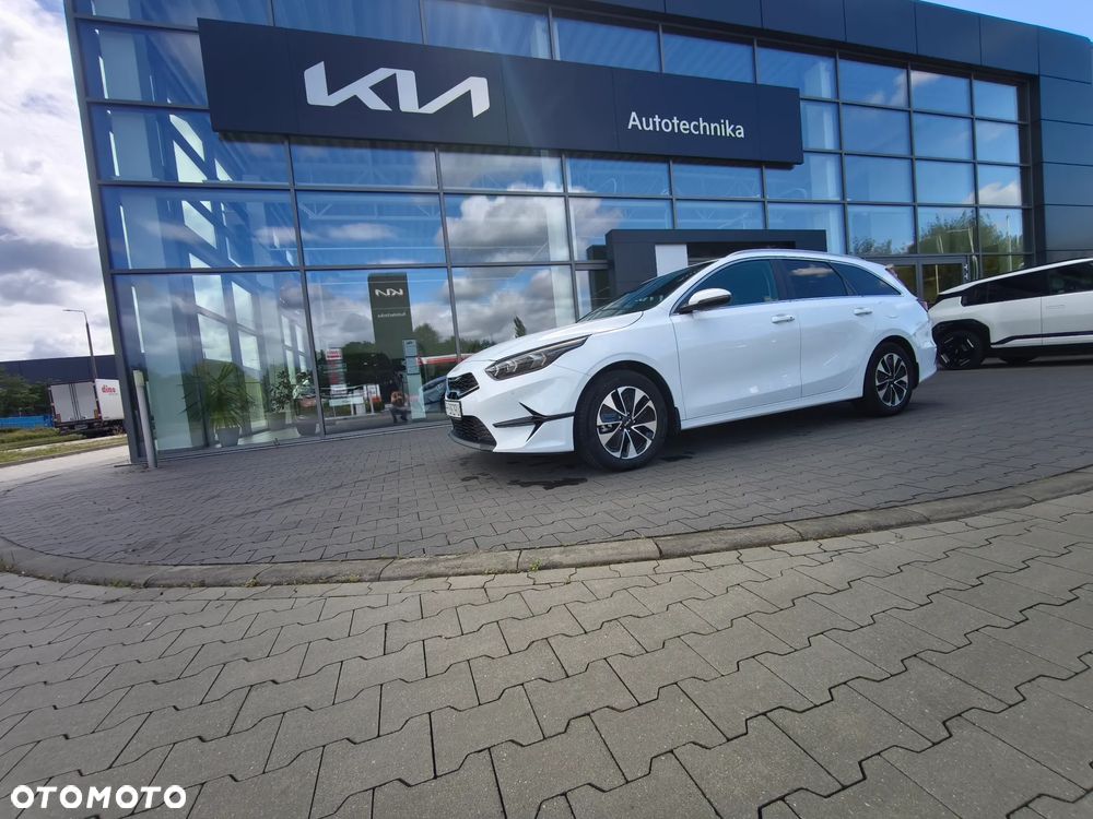 Kia Ceed 1.5 T-GDI Tribute DCT