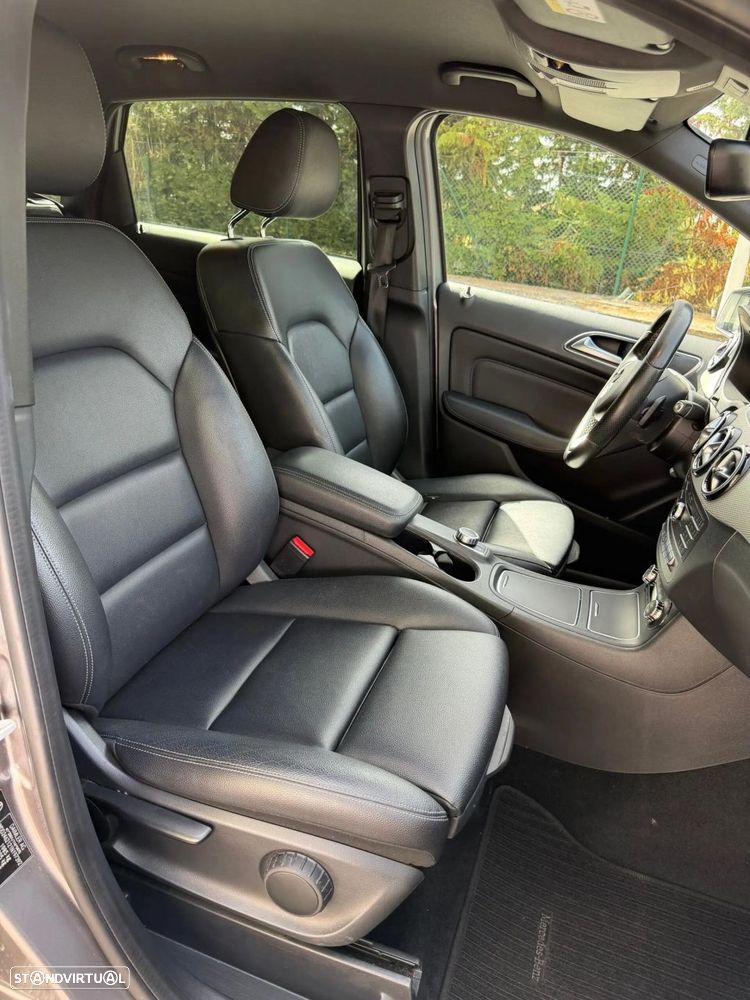 Mercedes-Benz B 180 d 7G-DCT - 11