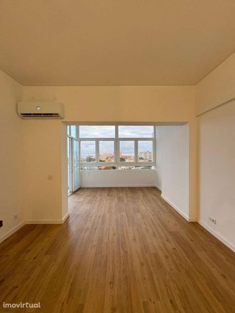 Apartamento T1 com varanda, Cascais - Grande imagem: 3/12