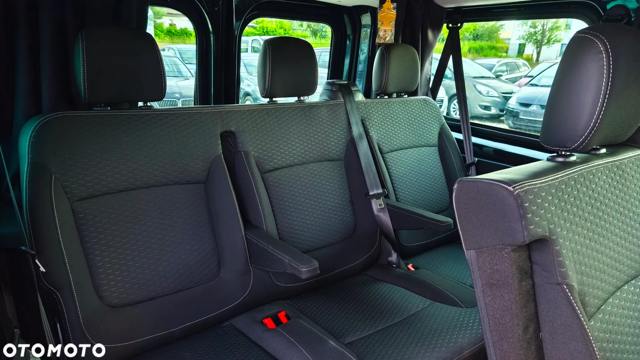 Opel Vivaro - 31